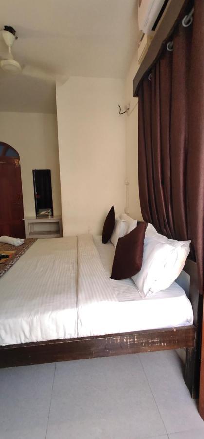 Rj14 Accommodations At Baga Beach Exteriör bild