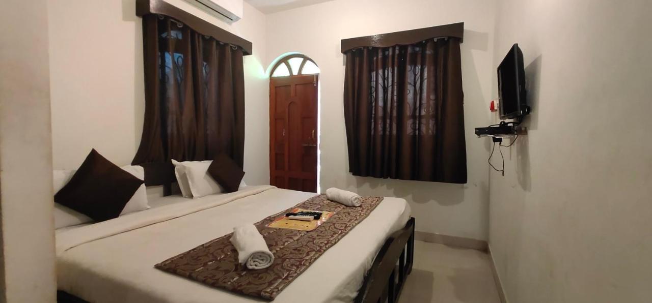 Rj14 Accommodations At Baga Beach Exteriör bild