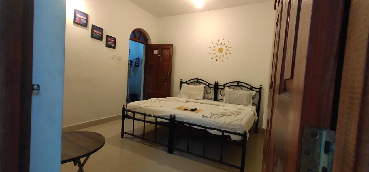 Rj14 Accommodations At Baga Beach Exteriör bild