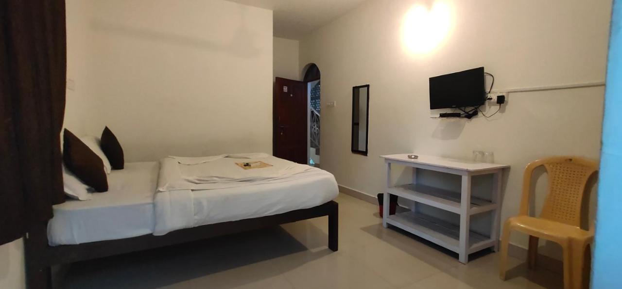 Rj14 Accommodations At Baga Beach Exteriör bild
