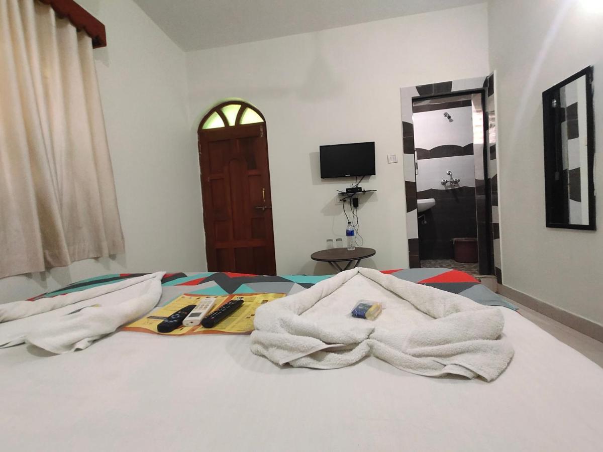 Rj14 Accommodations At Baga Beach Exteriör bild