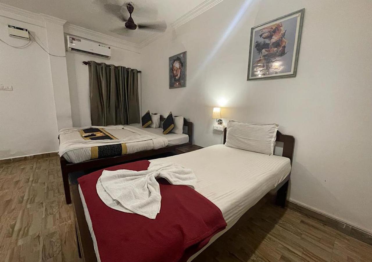 Rj14 Accommodations At Baga Beach Exteriör bild